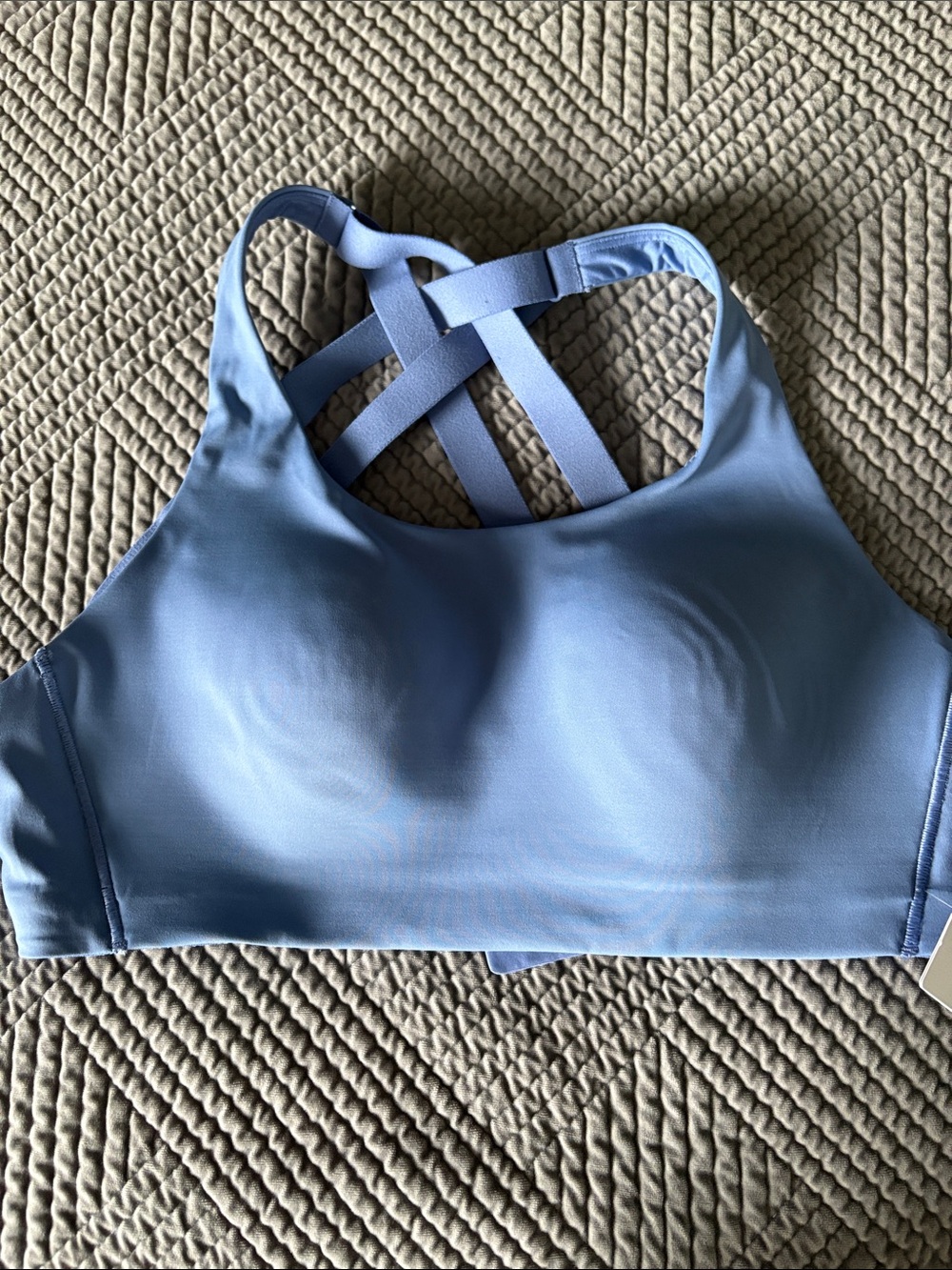 Lululemon energy high support 34d Light Blue Cross-Back Bra NWT